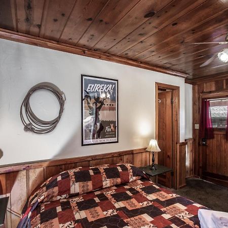 Apache Village Cabinette 11, Queen Bed, Midtown, Sleeps 2 Ruidoso Exterior foto