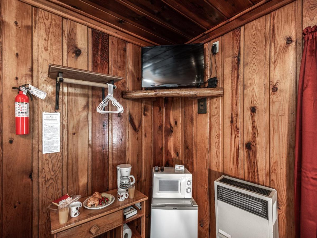 Apache Village Cabinette 11, Queen Bed, Midtown, Sleeps 2 Ruidoso Exterior foto