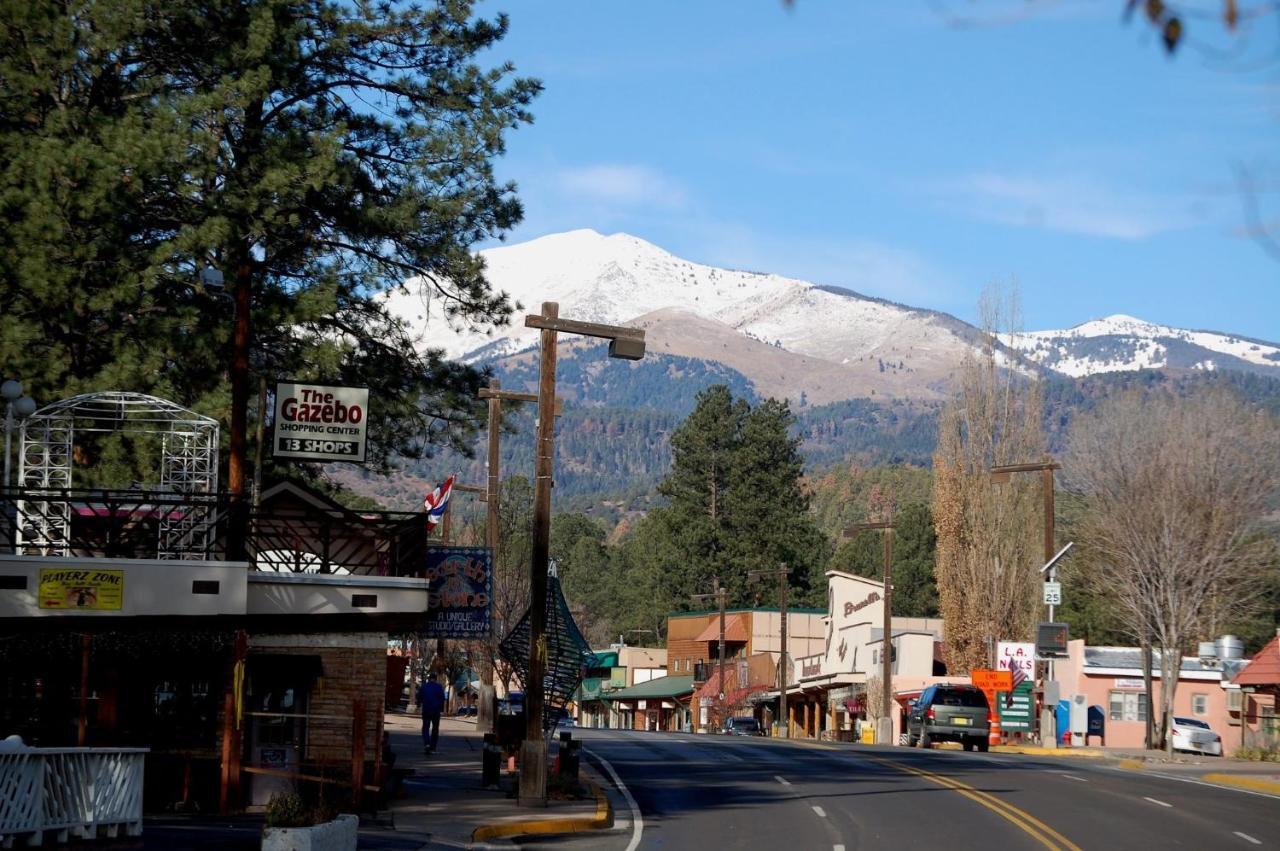 Apache Village Cabinette 11, Queen Bed, Midtown, Sleeps 2 Ruidoso Exterior foto
